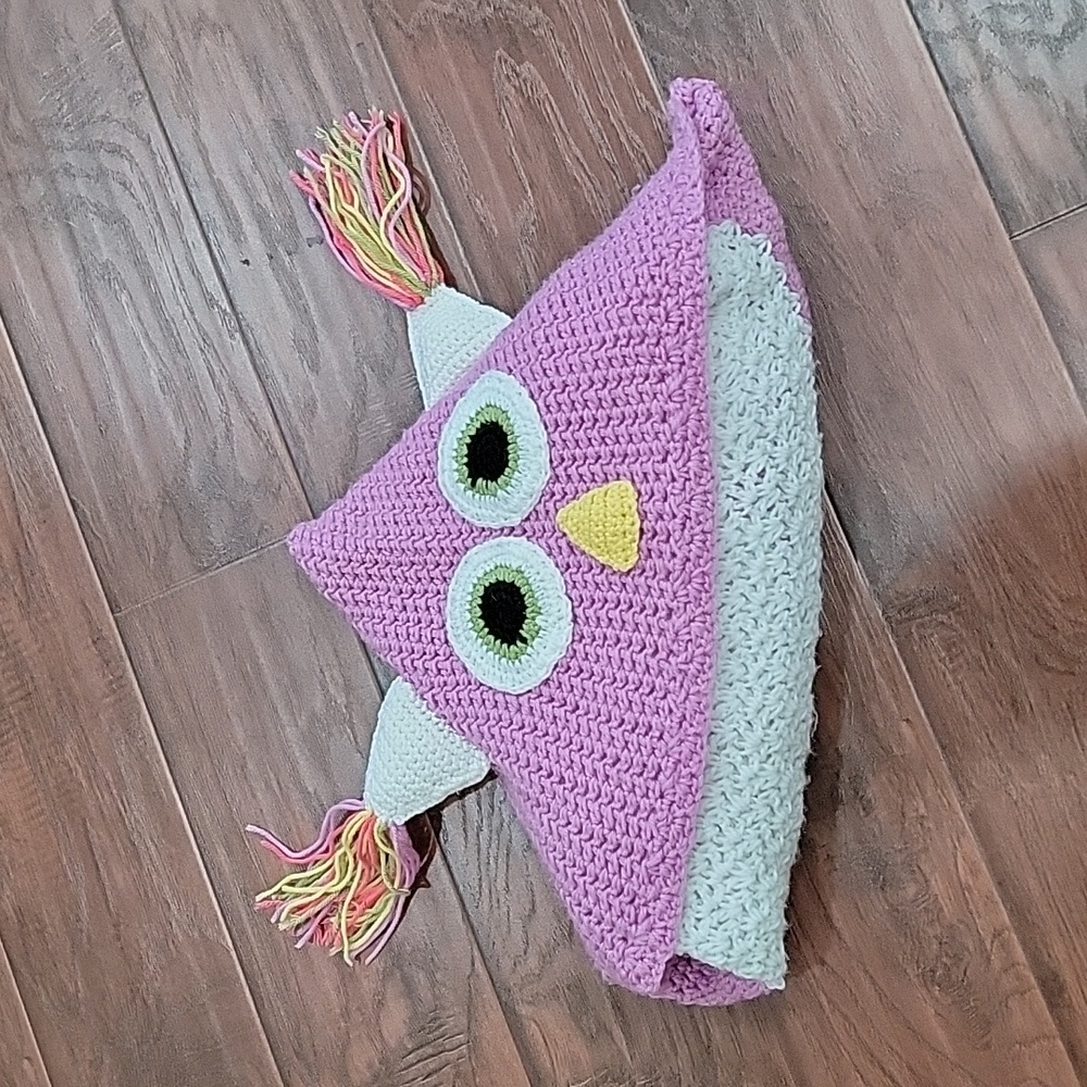 Crochet Hooded Owl blanket